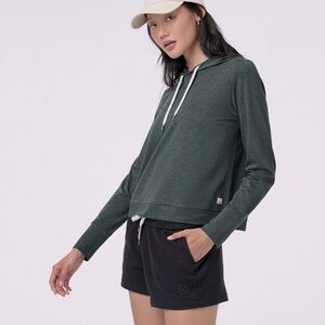 Vuori Women’s Halo Essential Hoodie Aspen Heather
